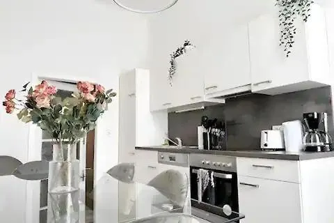 Appartement At Belvedere, Location Close To U1