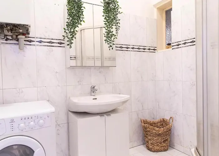 Appartement At Belvedere, Location Close To U1 Wenen